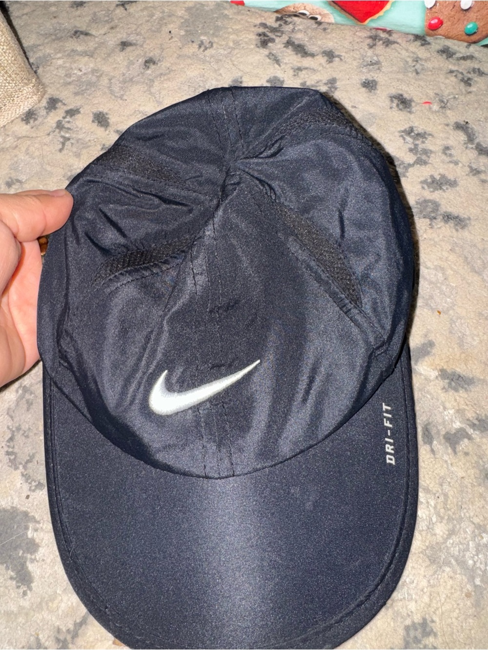 Black nike hat (5/$25) 🧢